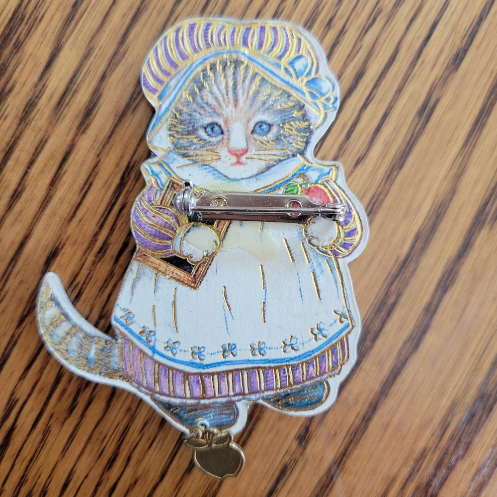 Handcrafted Cute Cat Pin Brooch ~ Embellished ~ Teacher ~ Kitten ~ Apple - Picture 9 of 16